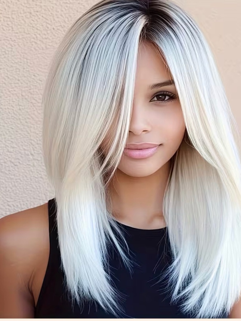 Blonde Straight Layered Women's Wig - Sleek Platinum Hairstyle